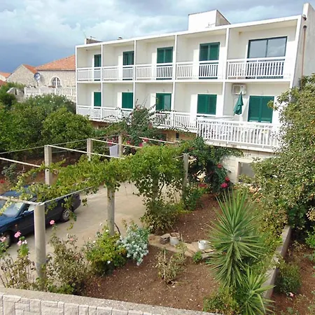 12887b Apartman Sućuraj